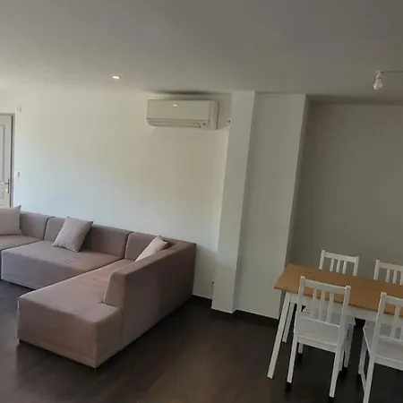 Le Relais De La Caleche Отель 2*