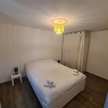 Le Relais De La Caleche Отель